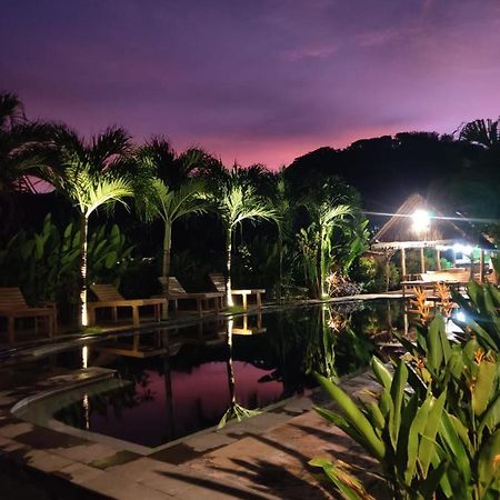 Palm Green Hotel Kuta  エクステリア 写真