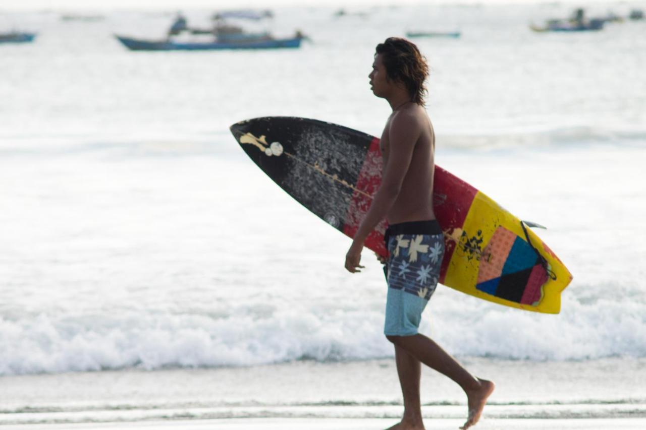 Palm Green Hotel Kuta  エクステリア 写真