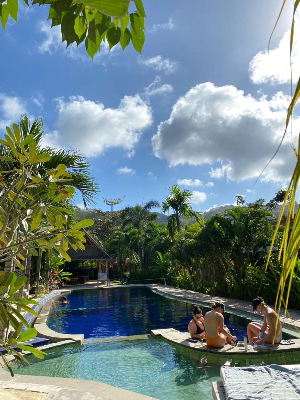 Palm Green Hotel Kuta  エクステリア 写真