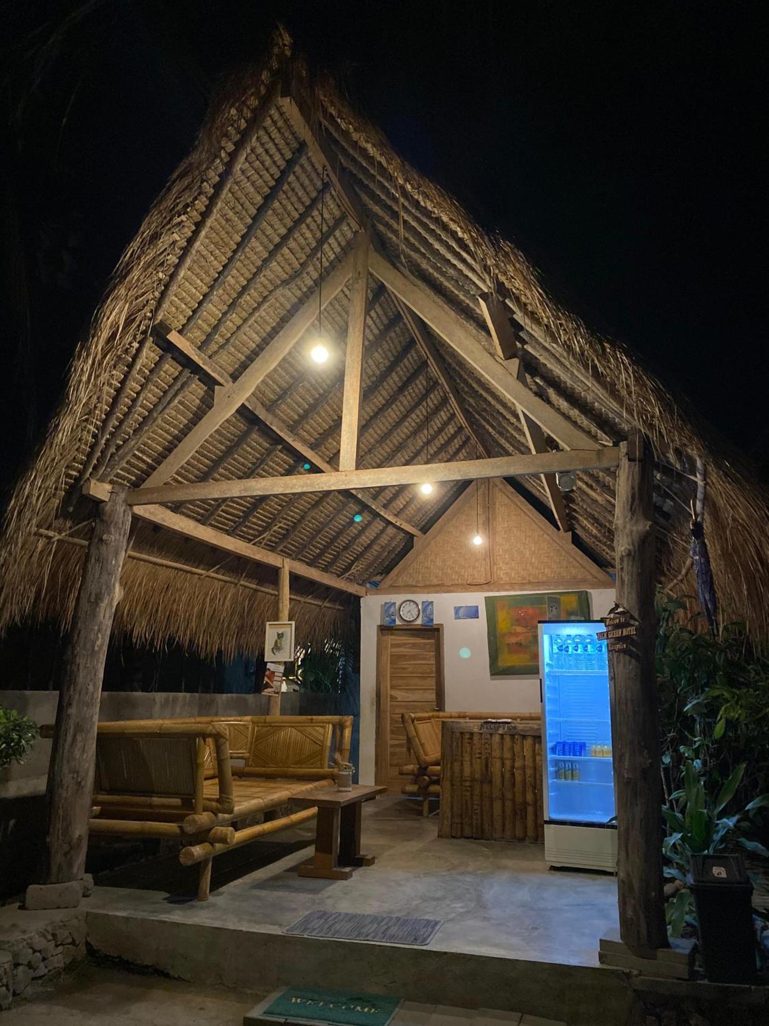 Palm Green Hotel Kuta  エクステリア 写真