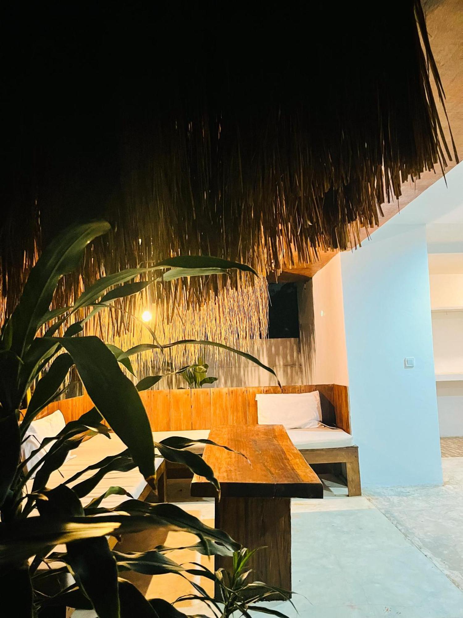 Palm Green Hotel Kuta  エクステリア 写真